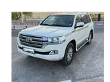 land cruiser GXR V6